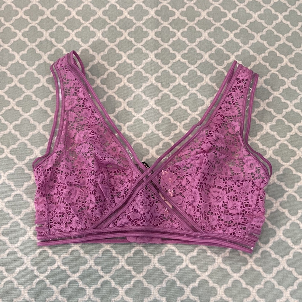 Victoria’s Secret Very Sexy Unlined Lavender Lace Bralette XS